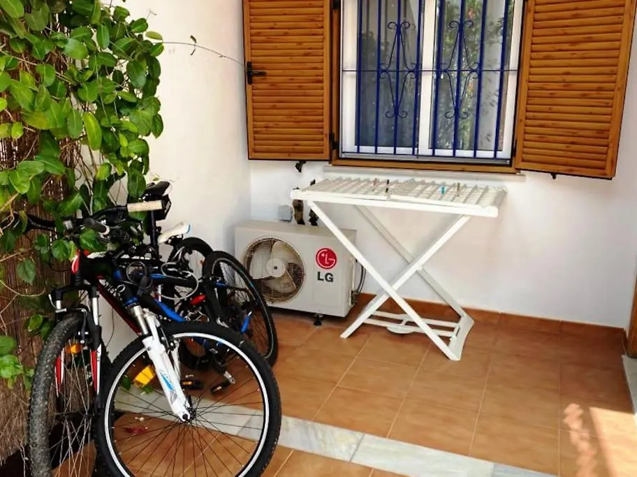 Apartman Bajo Con Porche En Primera Linea En Vera, Almeria
